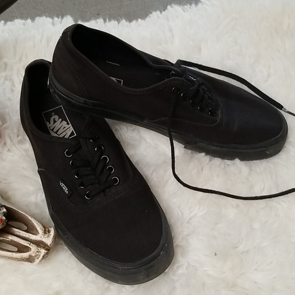black low top vans